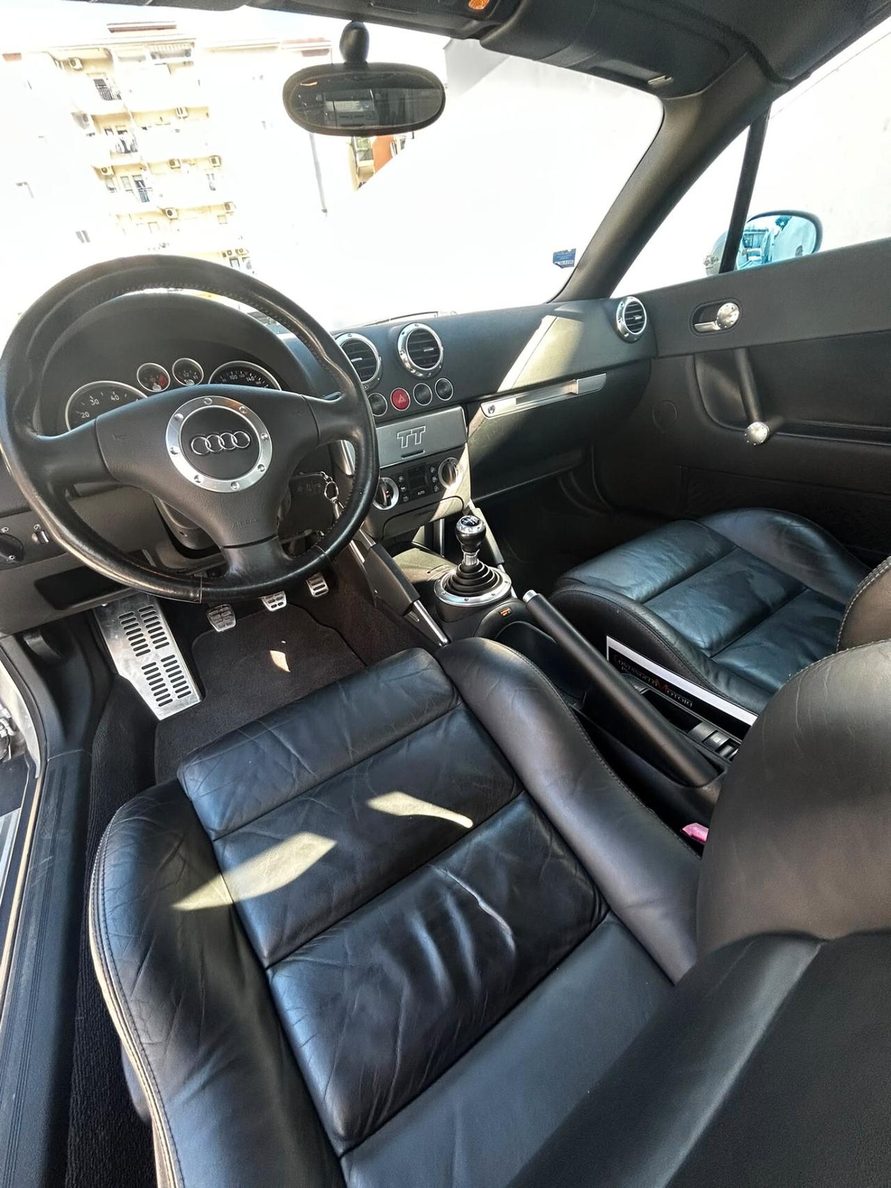 Audi TT Roadster 1.8 T 20V 179 CV cat