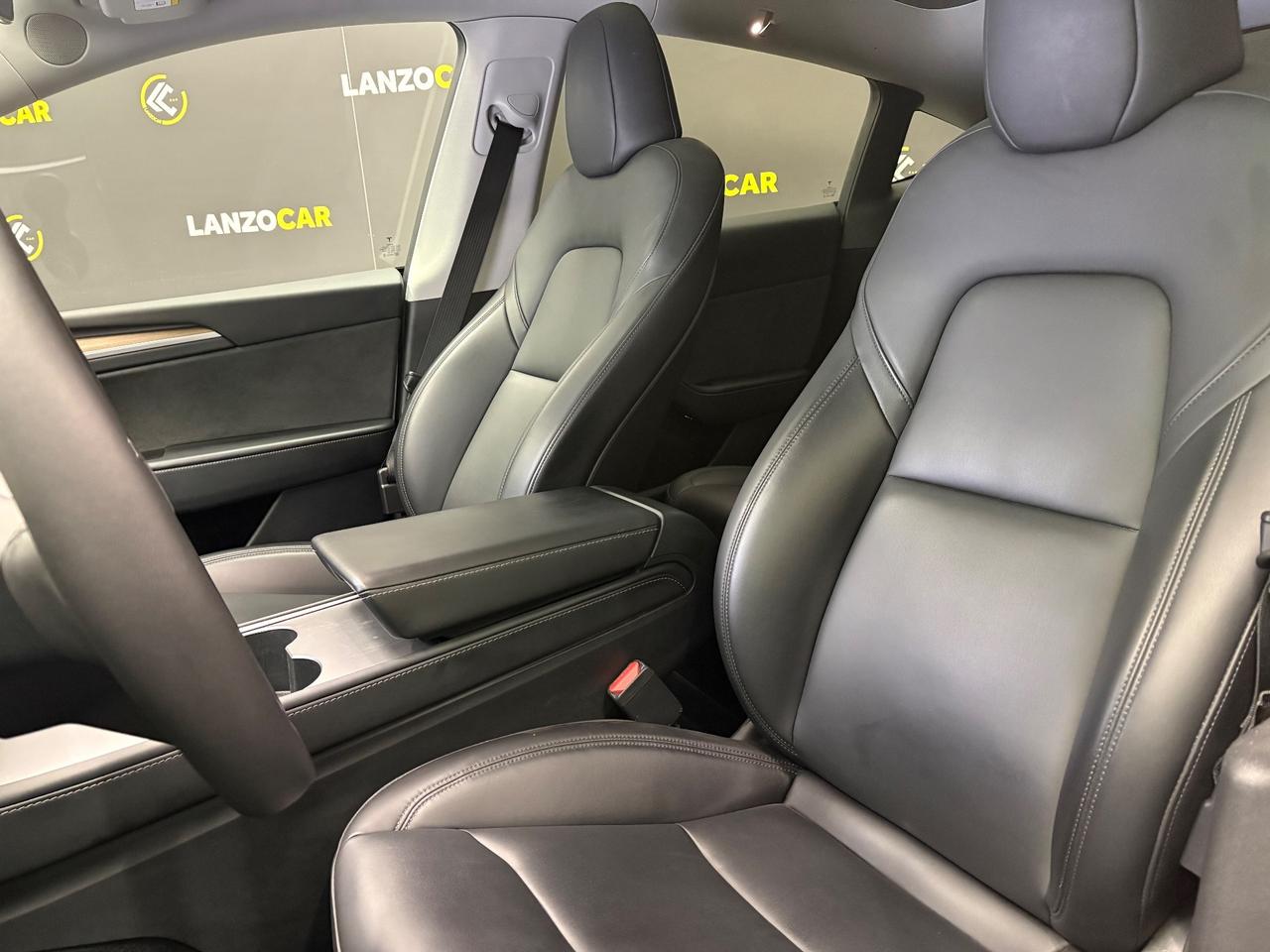 Tesla Model Y *LONG RANGE*DUAL MOTOR*