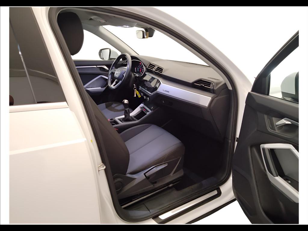 AUDI Q3 II 2018 - Q3 35 2.0 tdi Business Advanced