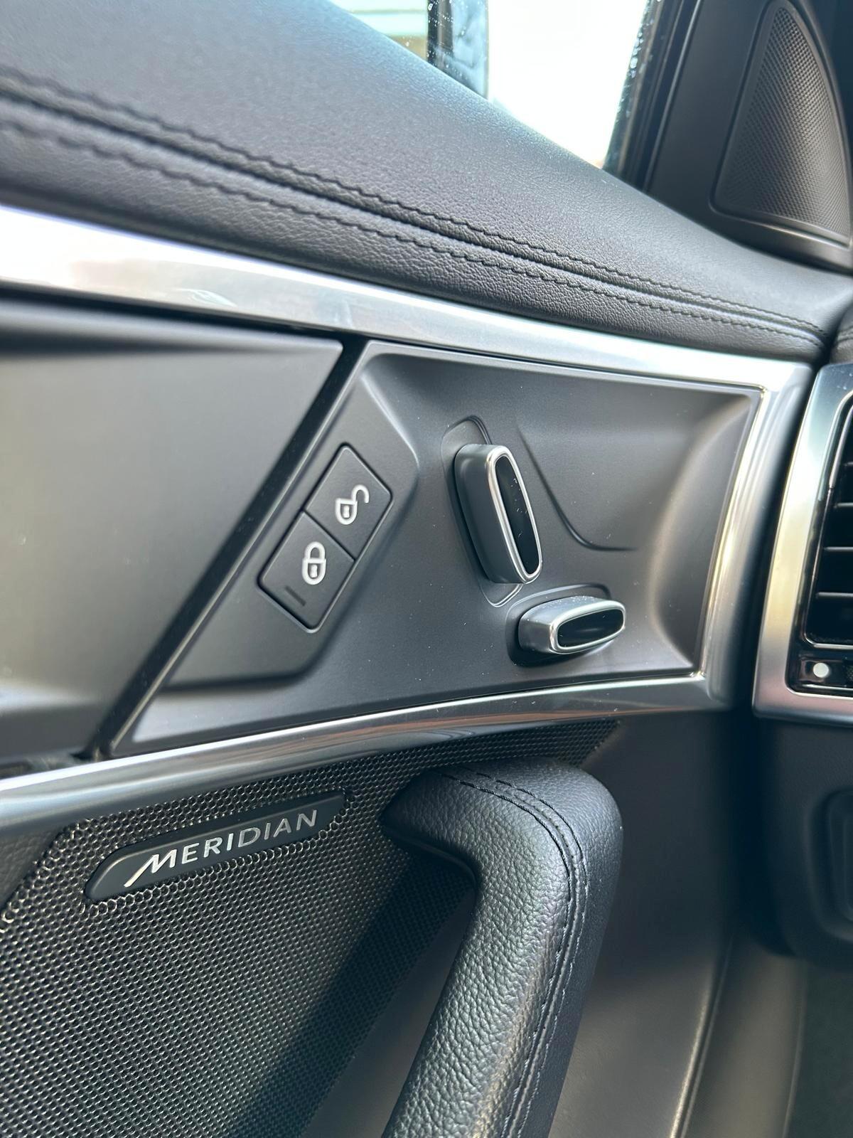 Jaguar F-Type 2.0 i4 RWD 300 CV aut. Coupé R-DYNAMIC