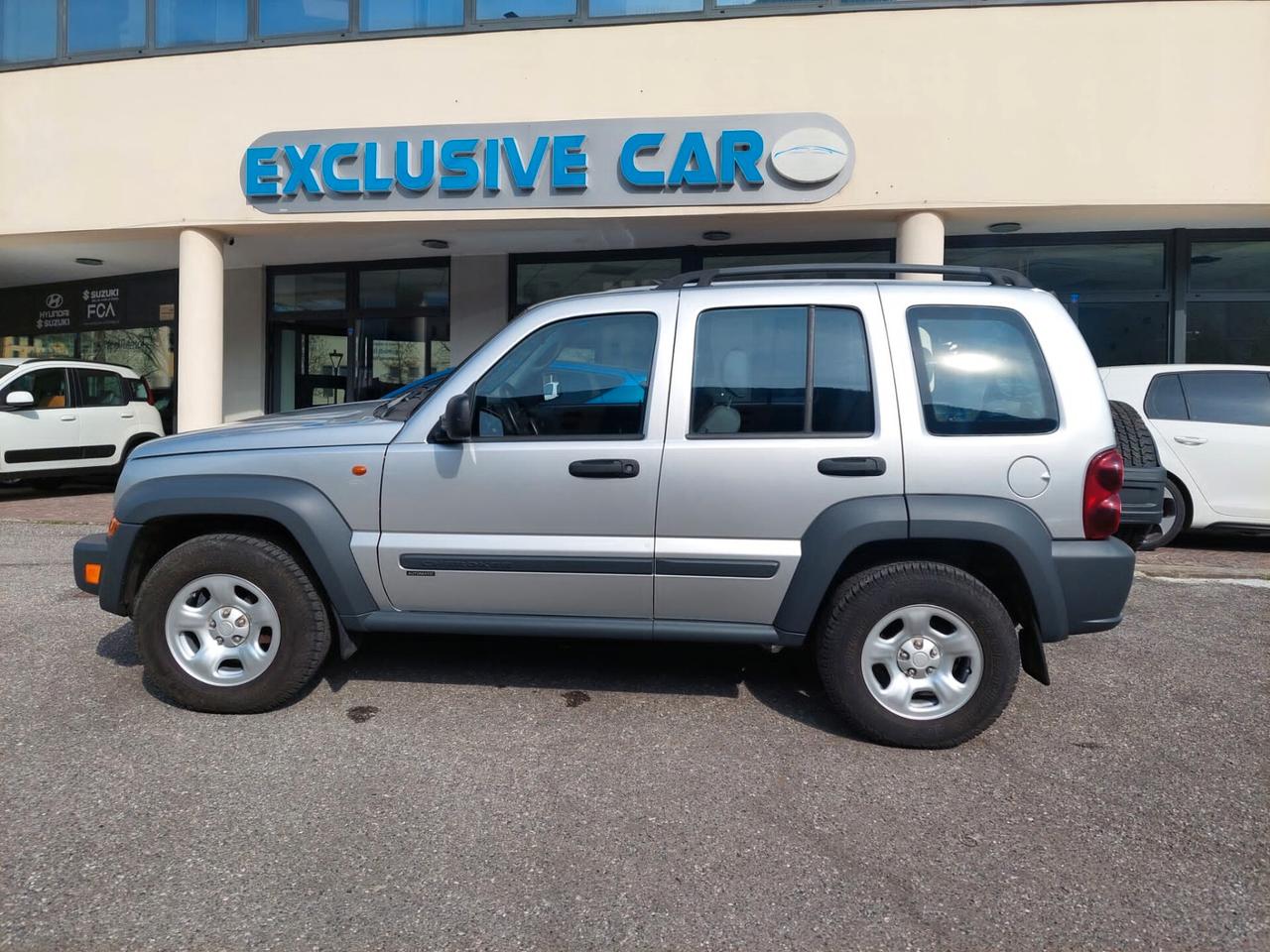 Jeep Cherokee 2.8 CRD DPF Sport Auto