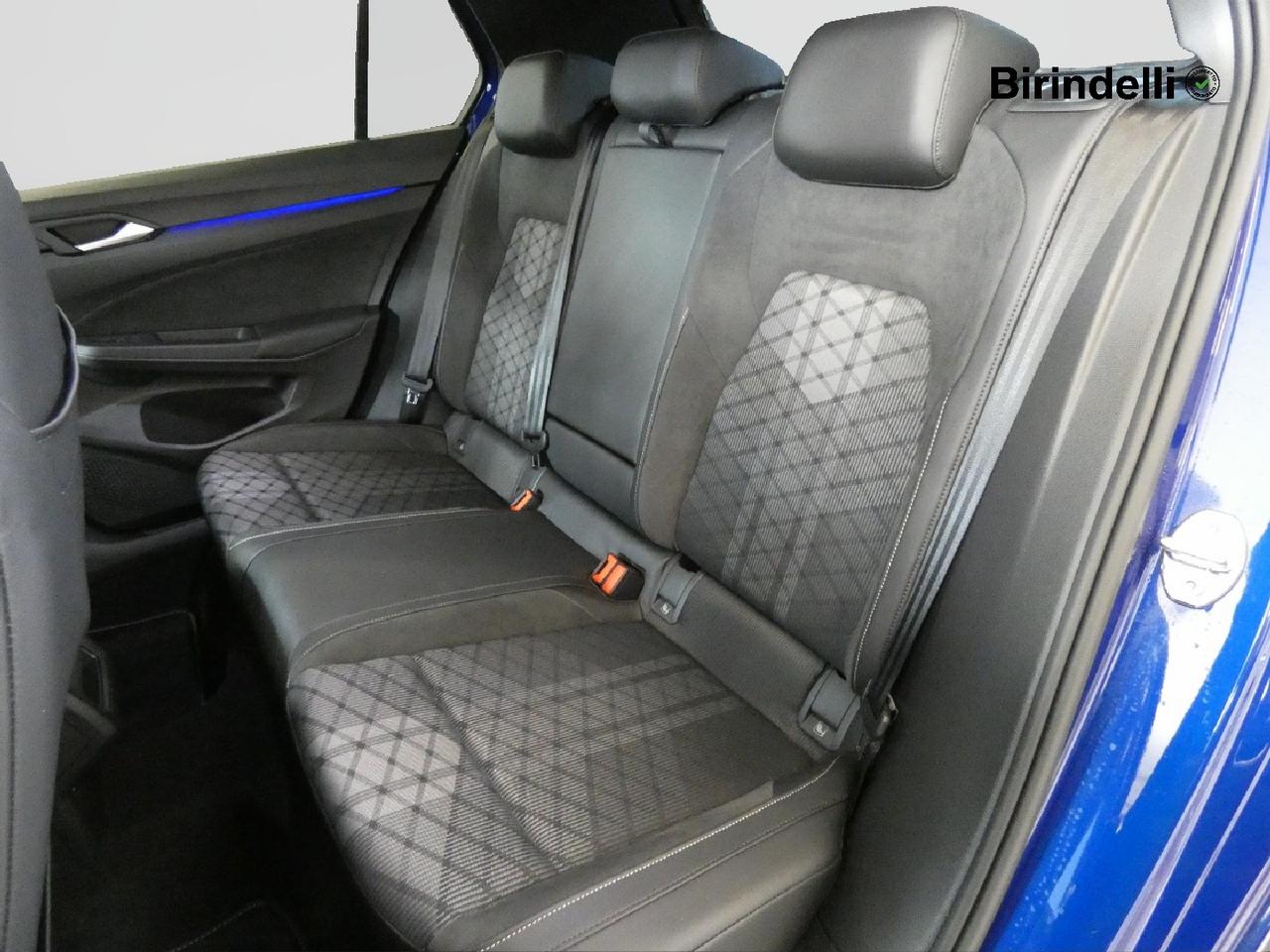VOLKSWAGEN Golf 8ª serie - Golf 1.5 eTSI 150 CV ACT DSG R-Line