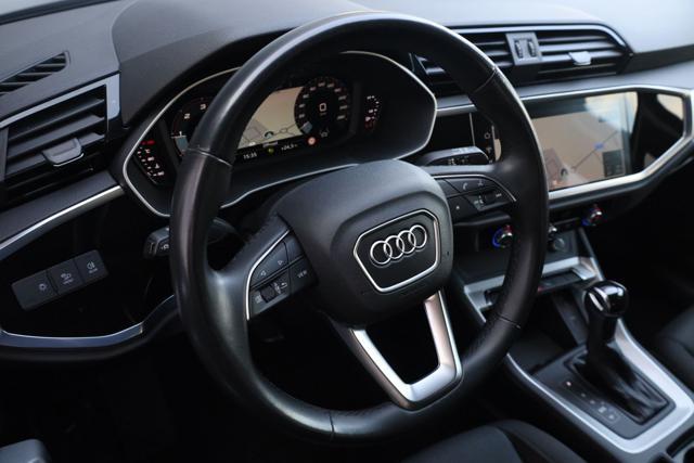 AUDI Q3 35 TDI quattro S tronic Business