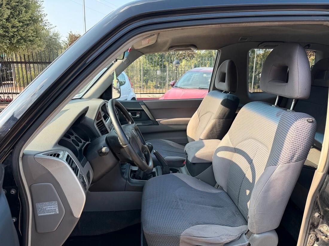 Mitsubishi Pajero 3.2 16V DI-D 3p. Instyle