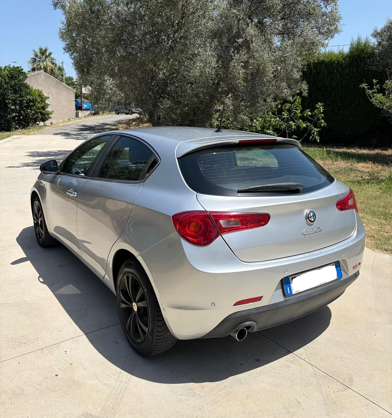 Alfa Romeo Giulietta 1.6 MTJ 105CV FULL MOLTO BELLA LEGGI ANNUNCI
