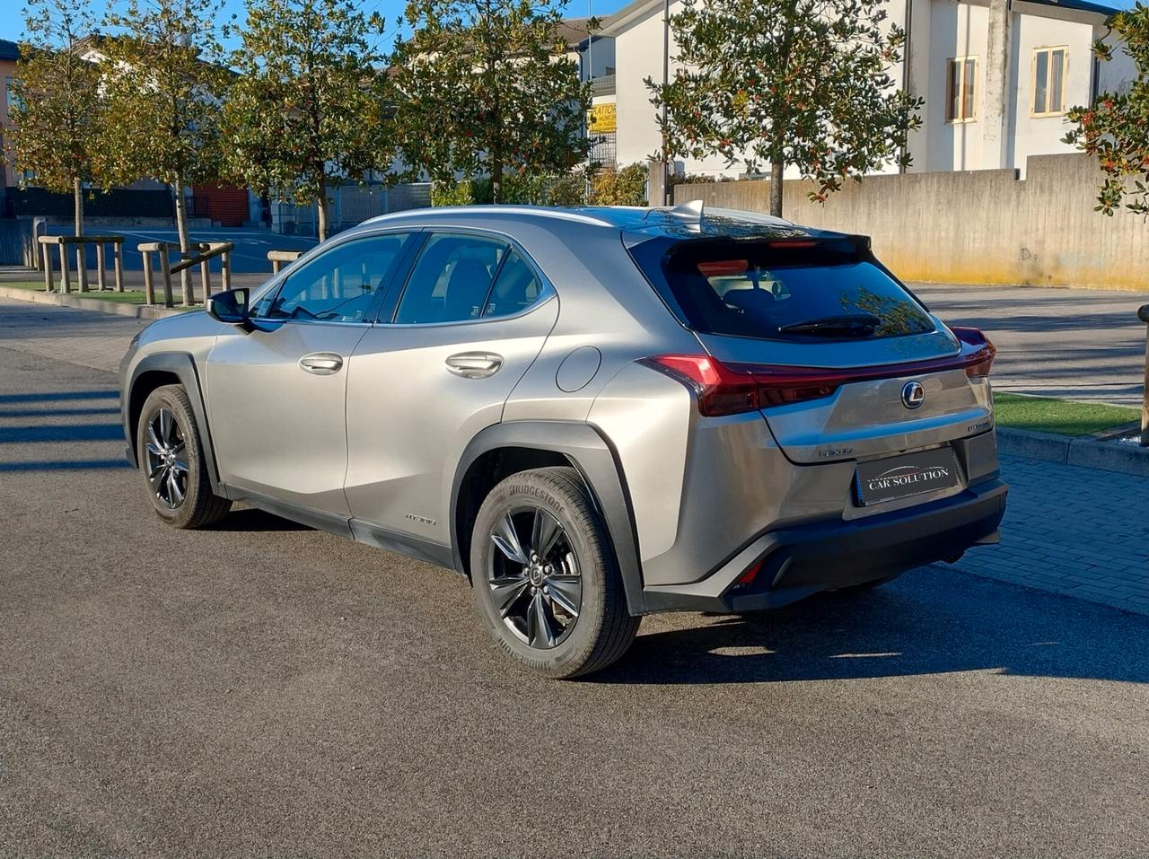 Lexus UX250h Hybrid Executive UNIPRO