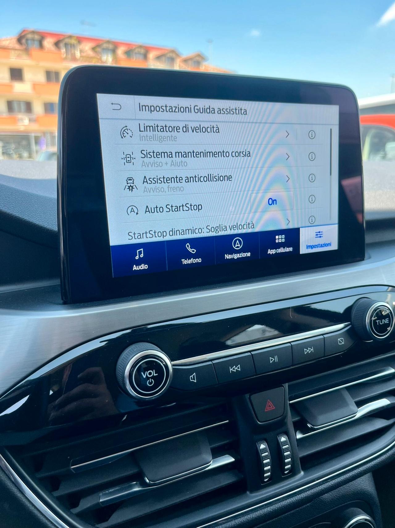 Ford Kuga 2.0 EcoBlue Hybrid 150 CV 2WD Titanium