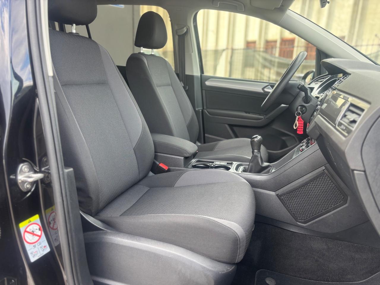 Volkswagen Touran 1.6 TDI 115 CV 7 posti km 180 mil anno 2019 euro 6