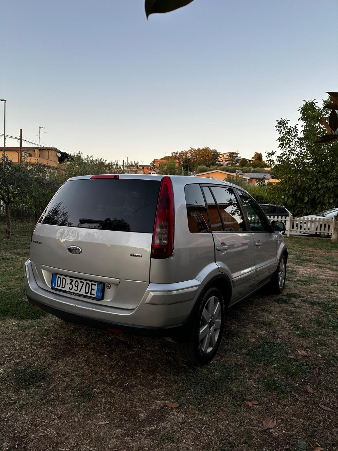 Ford Fusion 1.6 TDCi 5p. Collection