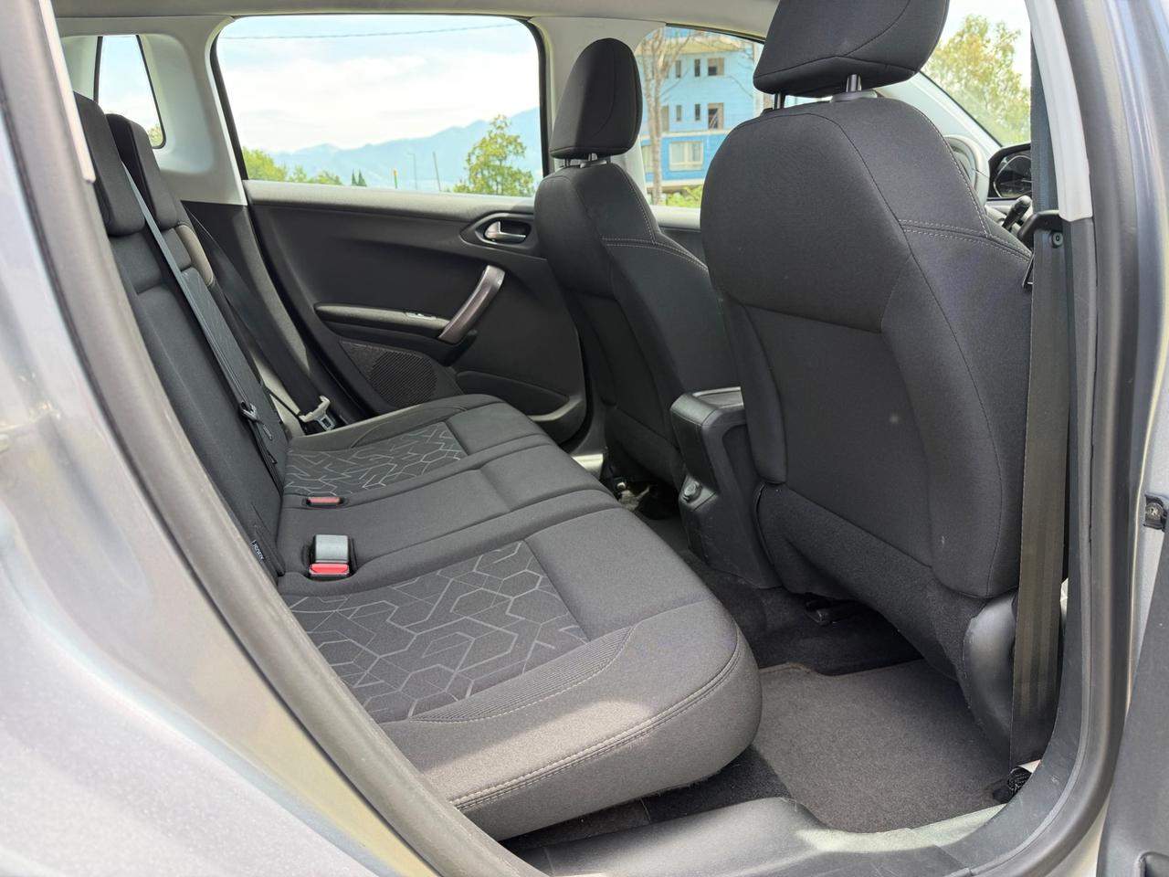 Peugeot 2008 1.6HDi 92CV S&S-2015"KM 44.000"