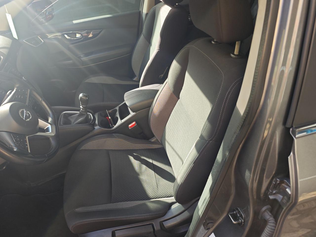 Nissan Qashqai 1.3 DIG-T 140 CV Business