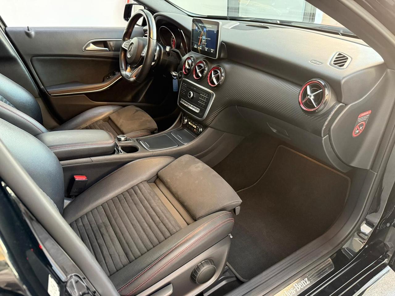 Mercedes-benz A 250 4Matic Automatic Premium