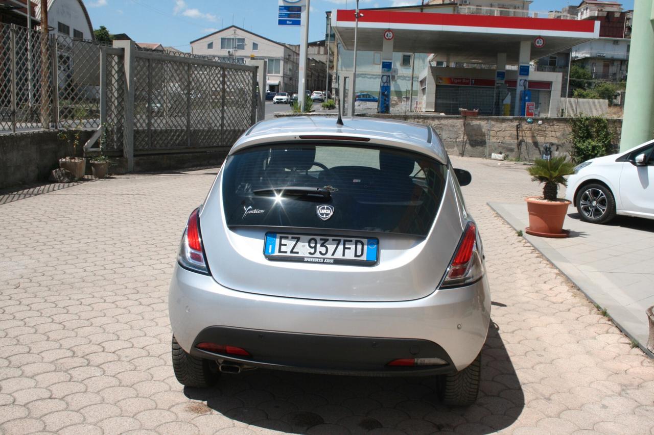 Lancia Ypsilon 1.3 MJT 16V 95 CV 5 porte S&S Gold