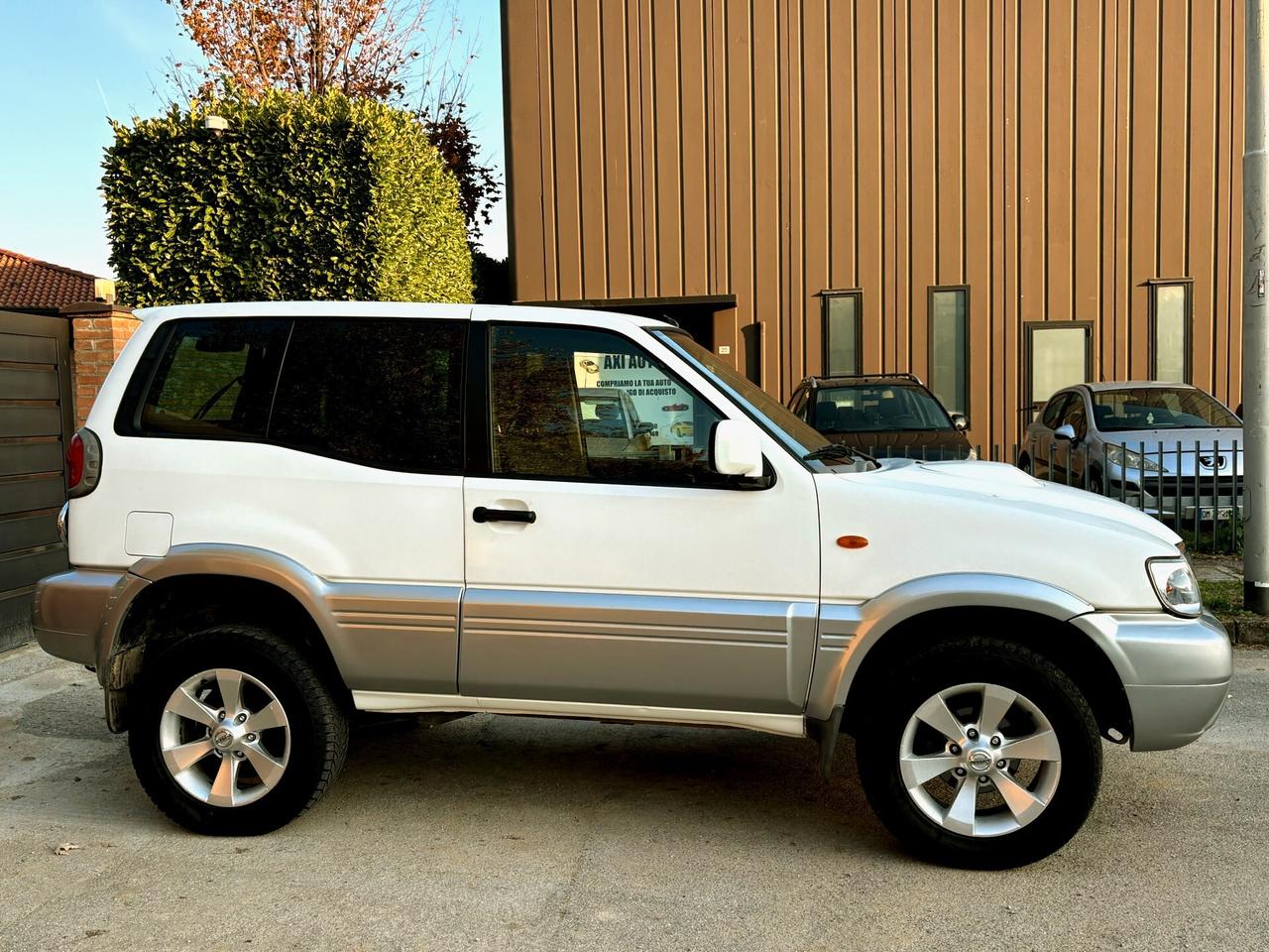 NISSAN TERRANO 3.0D 4x4-167.000km-2005