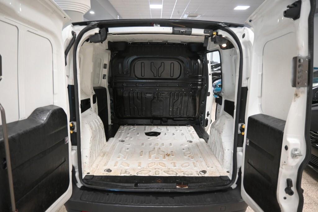 FIAT DOBLO CARGO 1.3 M-JET 95CV PC-TN 3POSTI PORTATA 675KG BUSINESS ( TETTO APR. VANO CARICO - BLUETOOTH - PORTA LAT. )