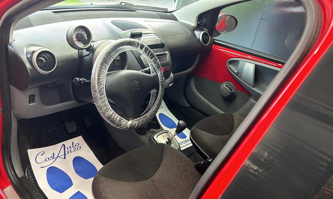 Peugeot 107 1.0 Benz. Sweet Years 2Tronic 2010