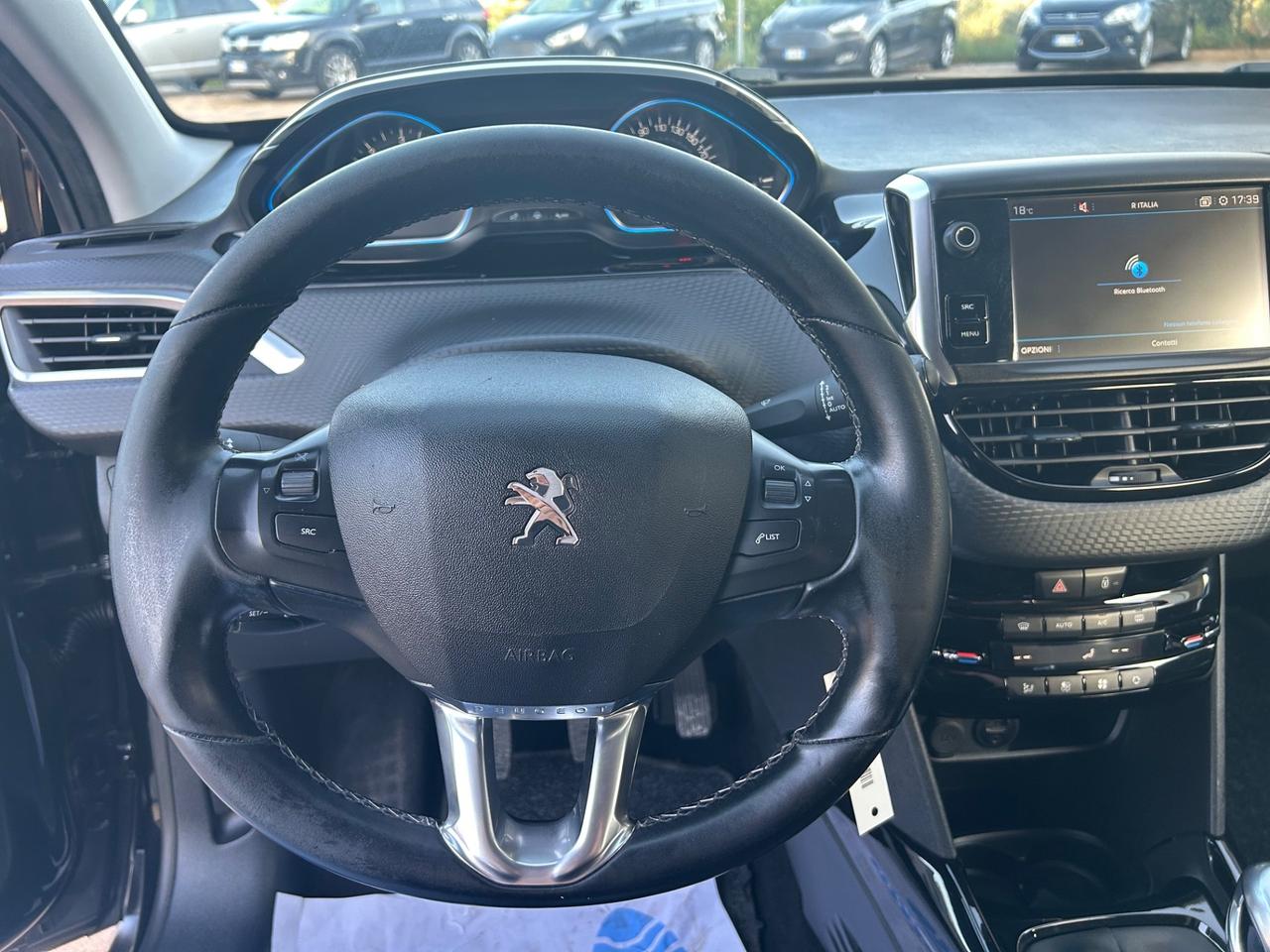 Peugeot 2008 BlueHDi 120 S&S Allure