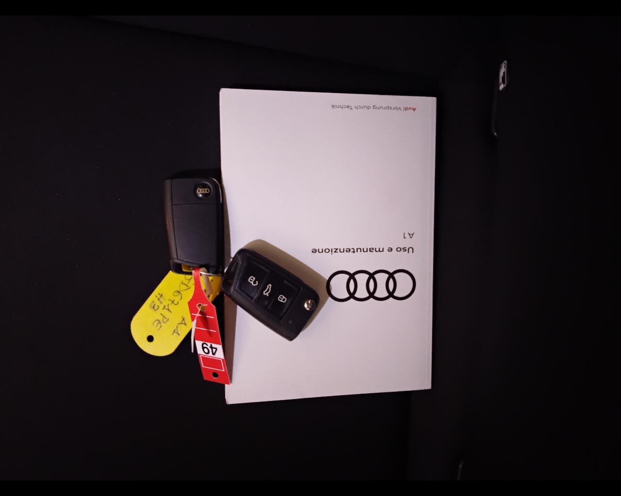 AUDI A1 II 2019 Sportback - A1 Sportback 25 1.0 tfsi Admired my20