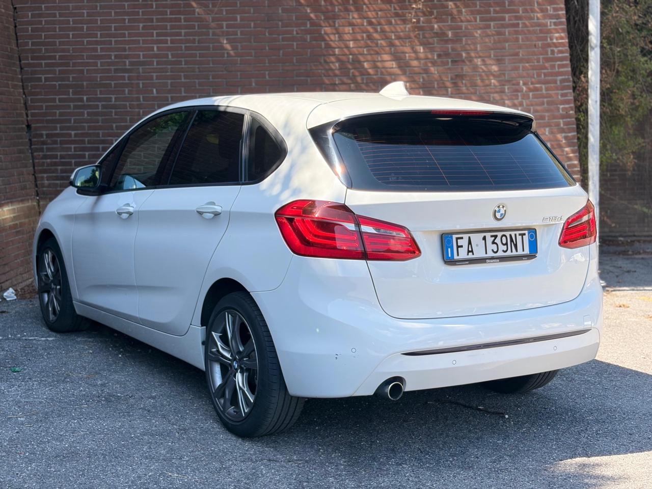 Bmw 2er Active Tourer 218d Luxury