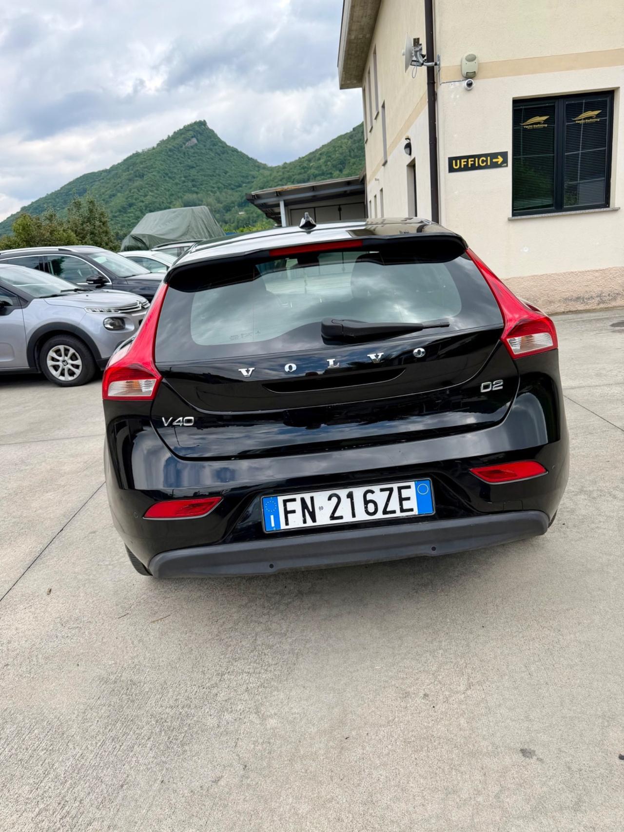 Volvo V40 D2 inscription