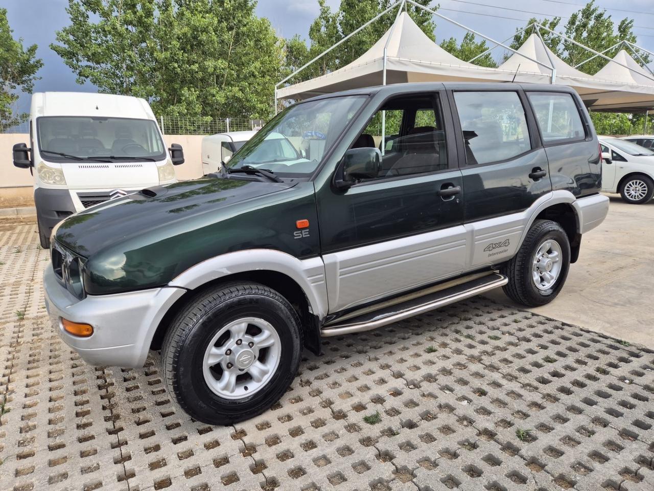 Nissan Terrano II 2.7 Tdi 5 porte SE 7 POSTI