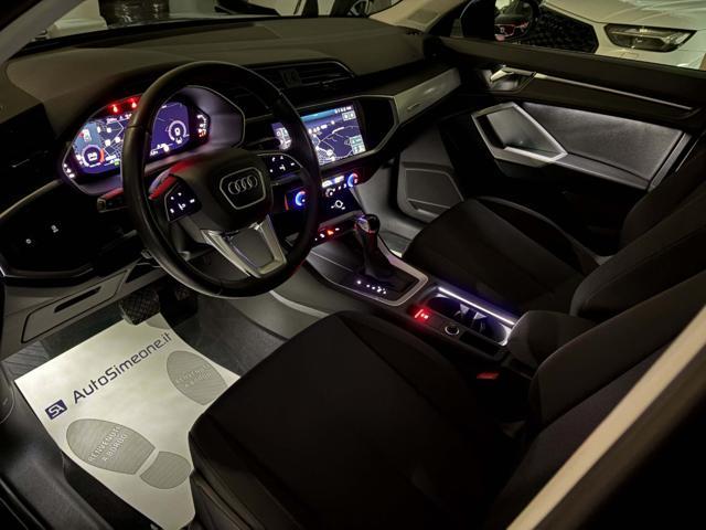 AUDI Q3 35 2.0 TDI S tronic Business Advanced COCKPIT