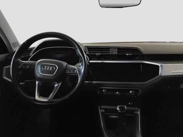AUDI Q3 Q3 35 TFSI S tronic Business