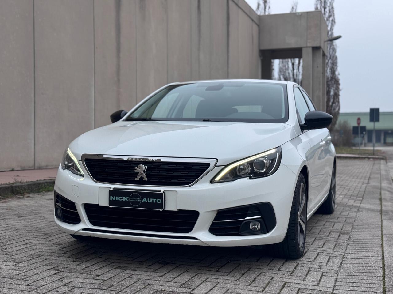 Peugeot 308 BlueHDi 130 S&S Allure