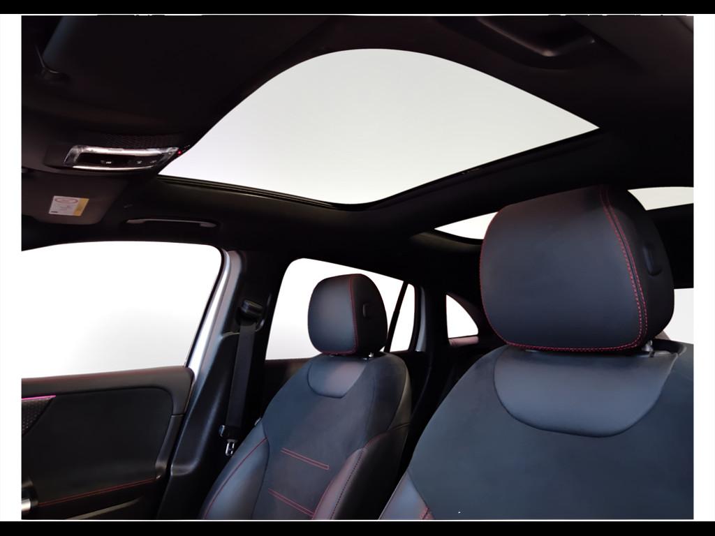 Mercedes-Benz GLA-H247 2023 - GLA 200 d AMG Line Premium auto