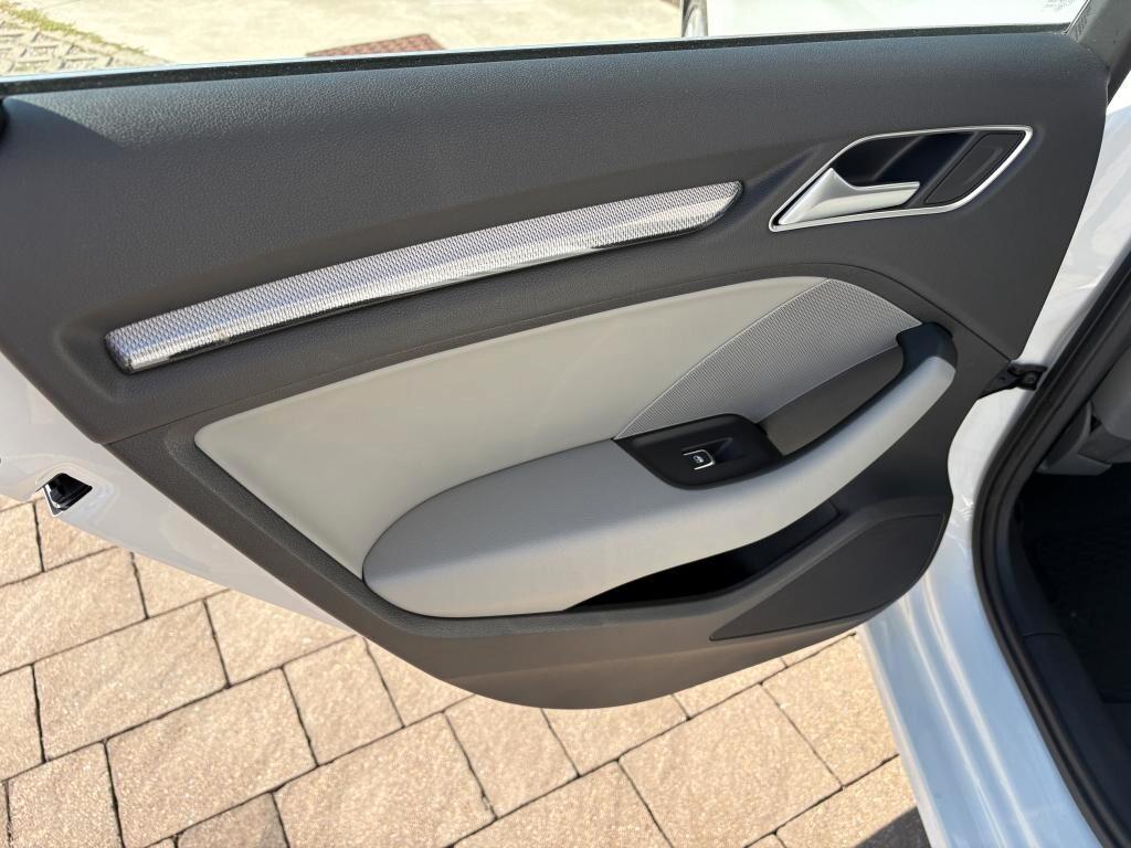 Audi A3 Sedan 1.6 TDI Design