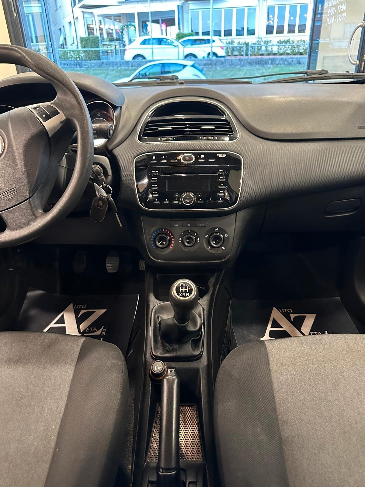 Fiat Punto 1.3 MJT 75 CV Street