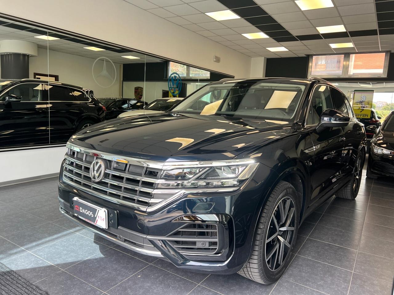 Volkswagen Touareg R LINE 3.0 V6 TDI 286 CV SCR