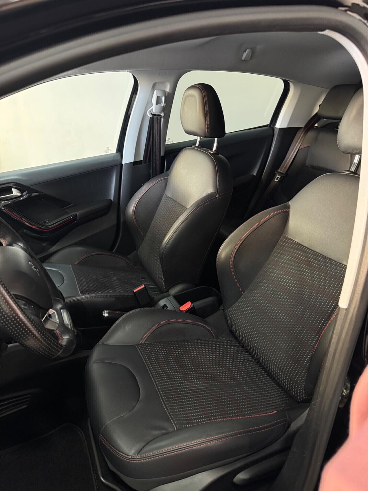 Peugeot 208 PureTech Turbo 110 S&S 5 porte GT Line