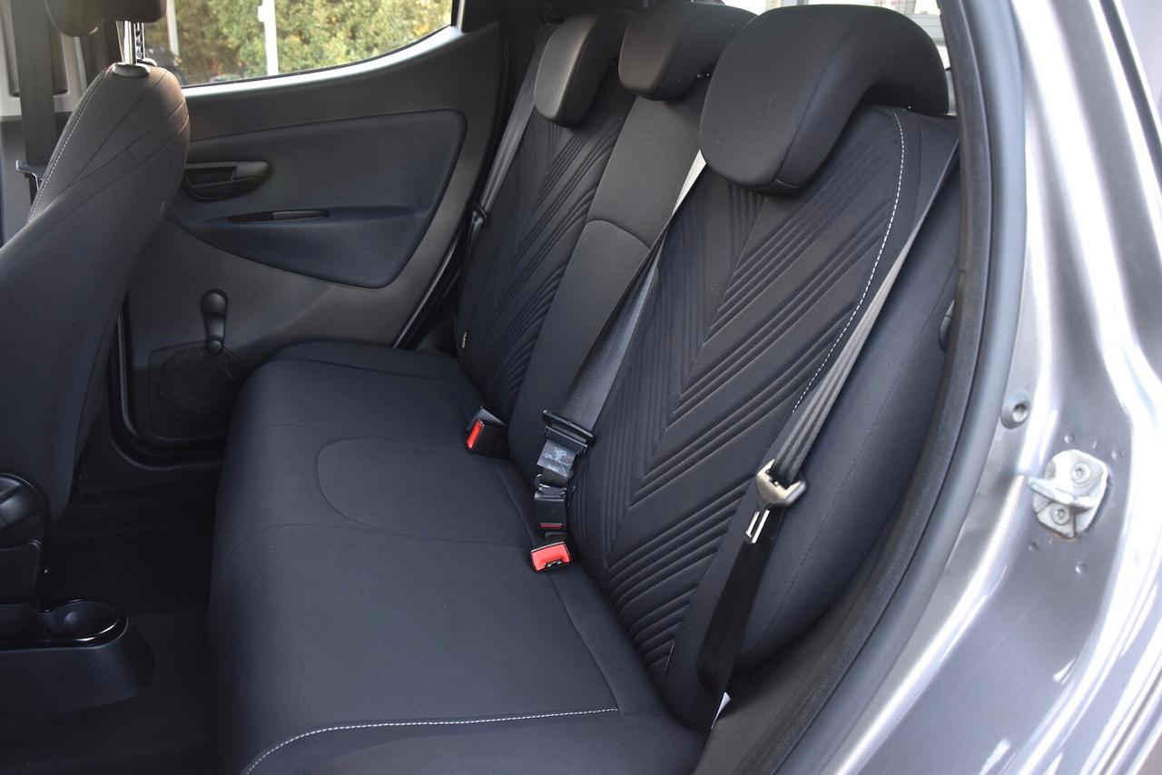 Lancia Ypsilon 1.0 Hybrid Gold