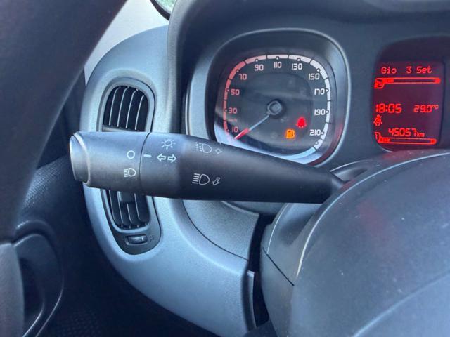 FIAT Panda 1.0 HYBRID CITY LIFE+CLIMATRONIC+SCHERMO+5POSTI