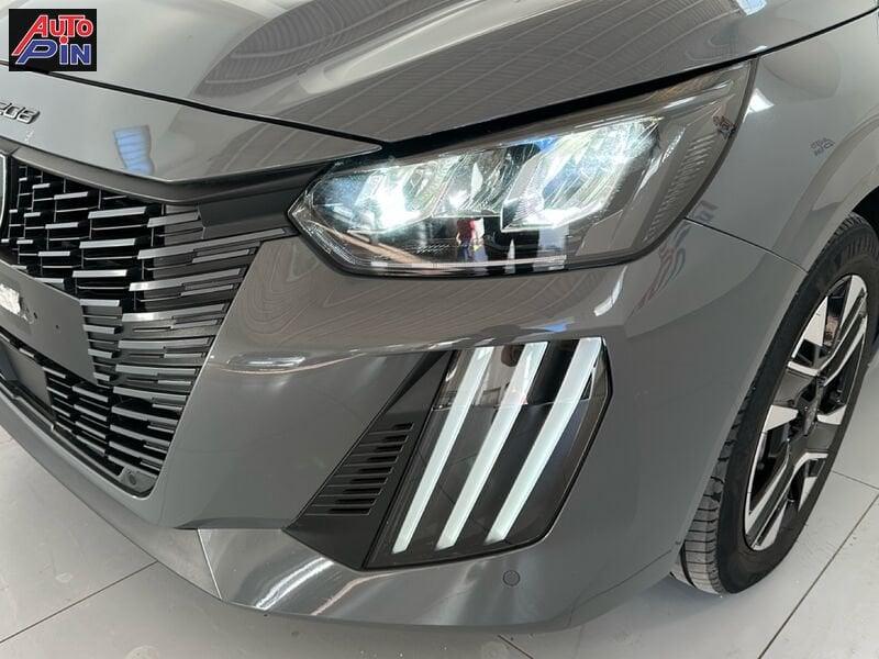 Peugeot 208 Allure Hybrid 110 e-DCS6 auto