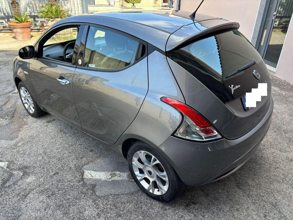 LANCIA Ypsilon 1.2 69CV 5p.GPL Ecochic Gold 5posti