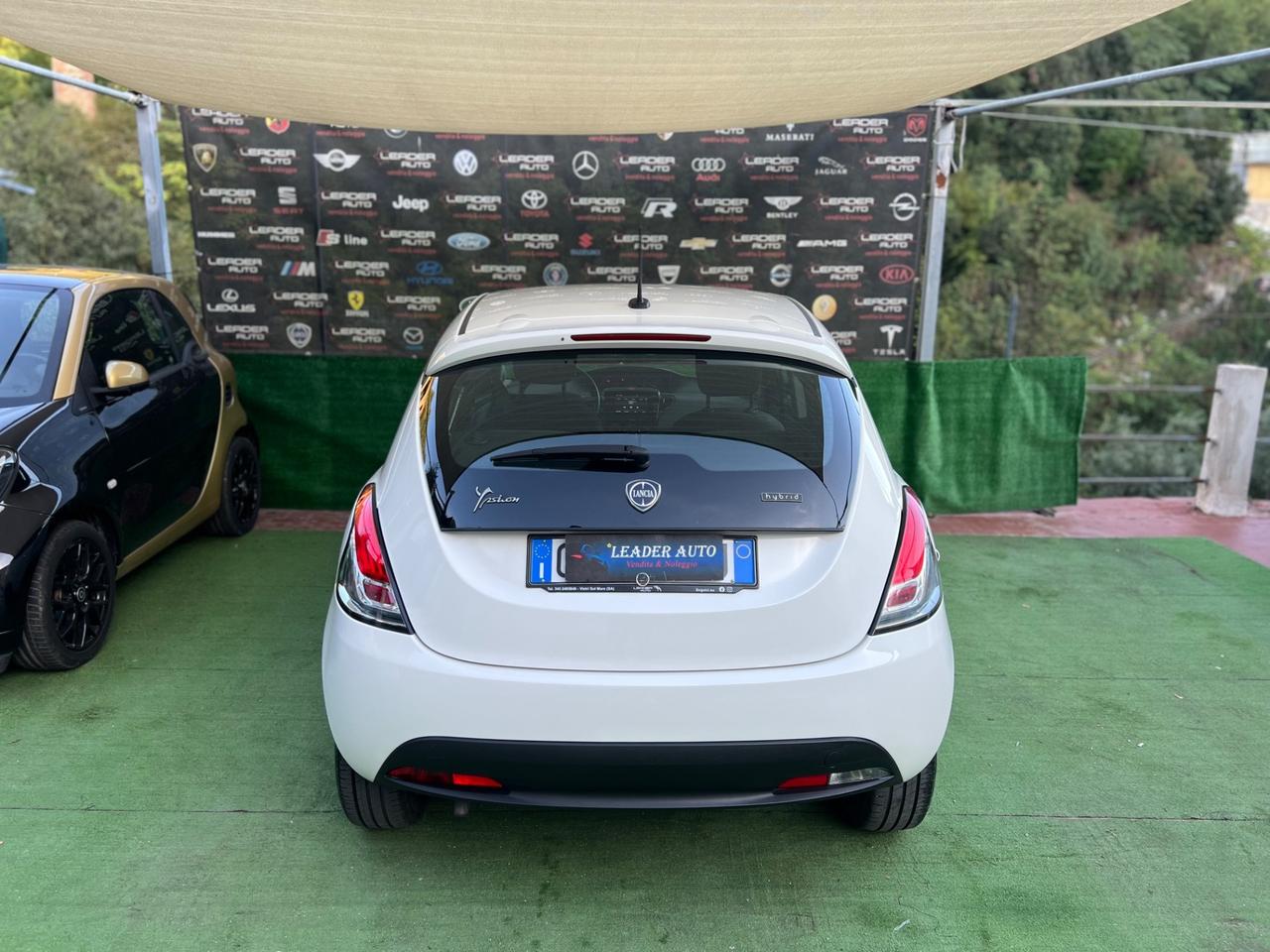 Lancia Ypsilon 1.0 FireFly 5 porte S&S Hybrid Silver