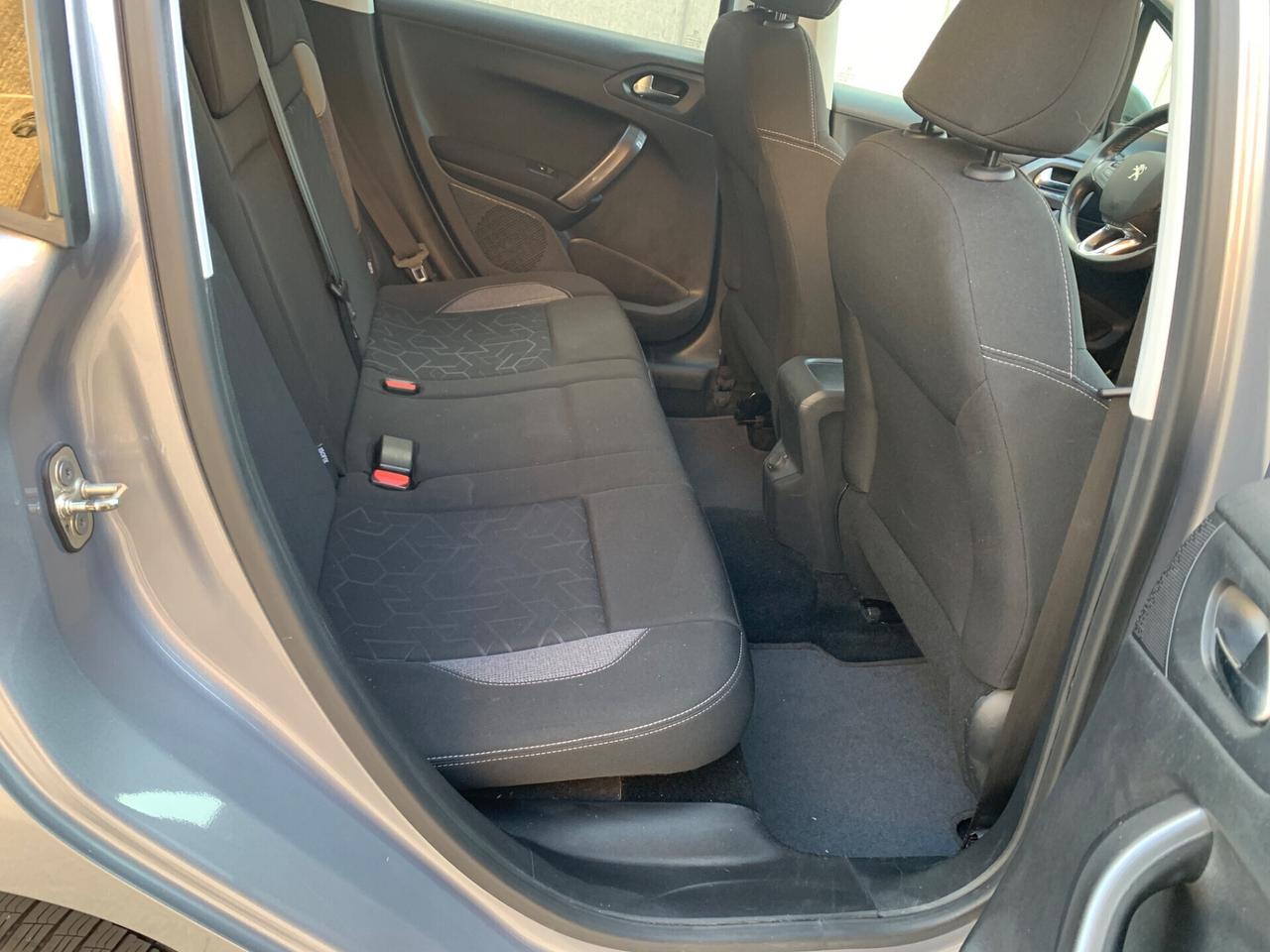 Peugeot 2008 BlueHDi