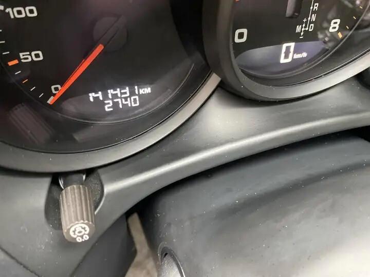 Porsche Macan 2.0 tetto poanoramico !