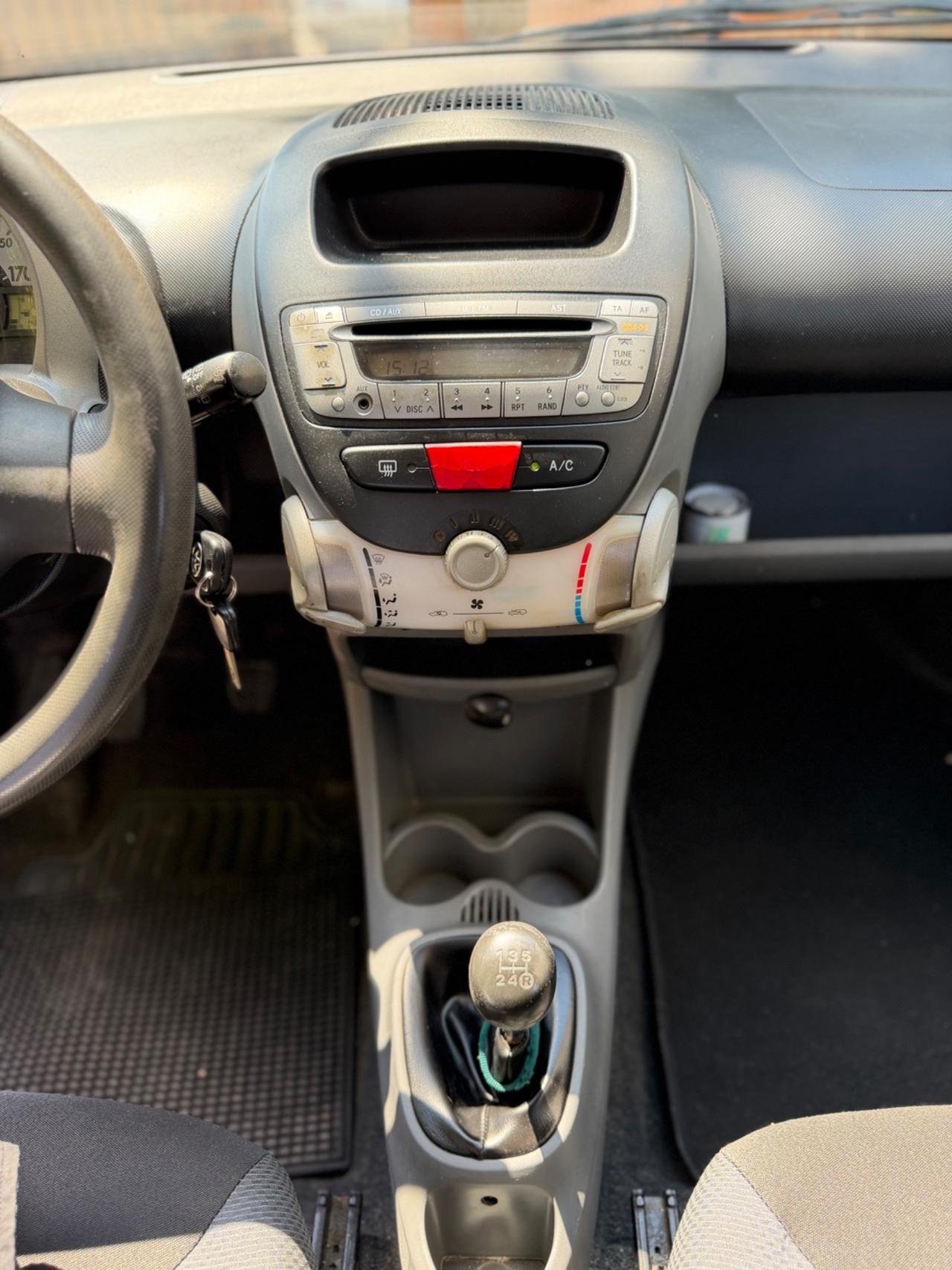 Toyota Aygo 1.0 12V VVT-i 5 porte