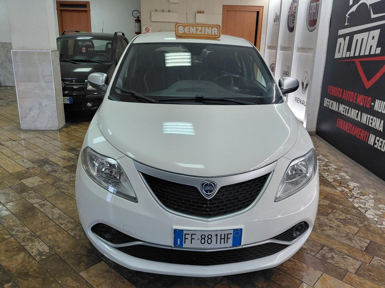 Lancia Ypsilon 1.2 69 CV 5 porte Mya soli 96000 km