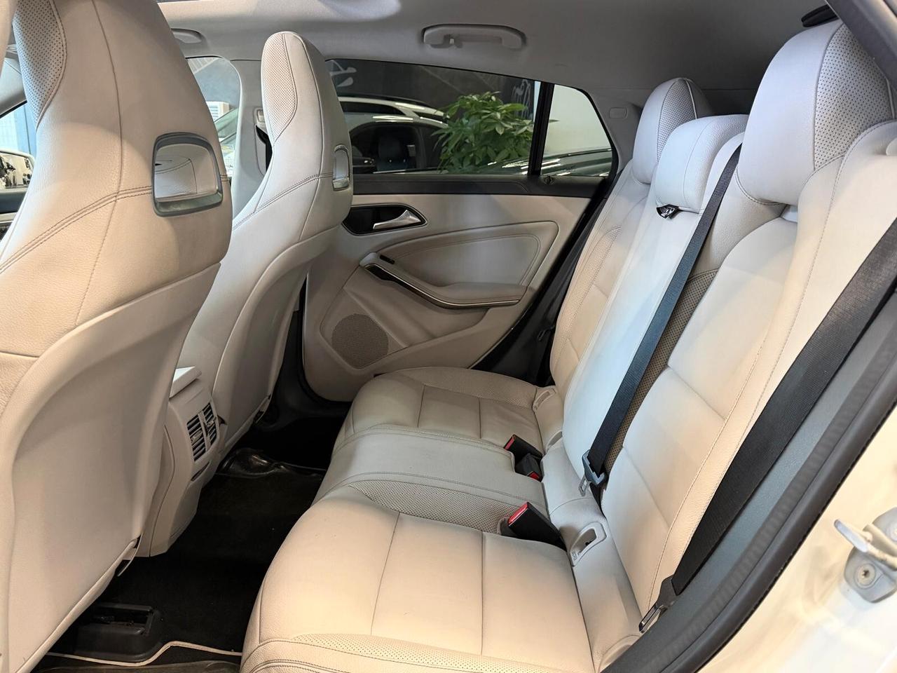 MERCEDES CLA 220D SHOOTING BRAKE PREMIUM 2.2 177CV TETTO PELLE NAVI ANNO 2016
