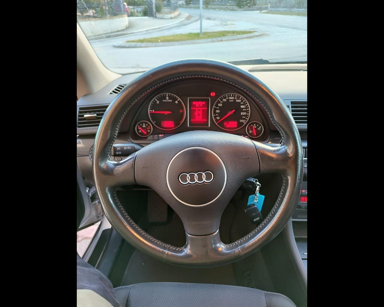 AUDI A4 1.9 TDI/130 CV cat Avant