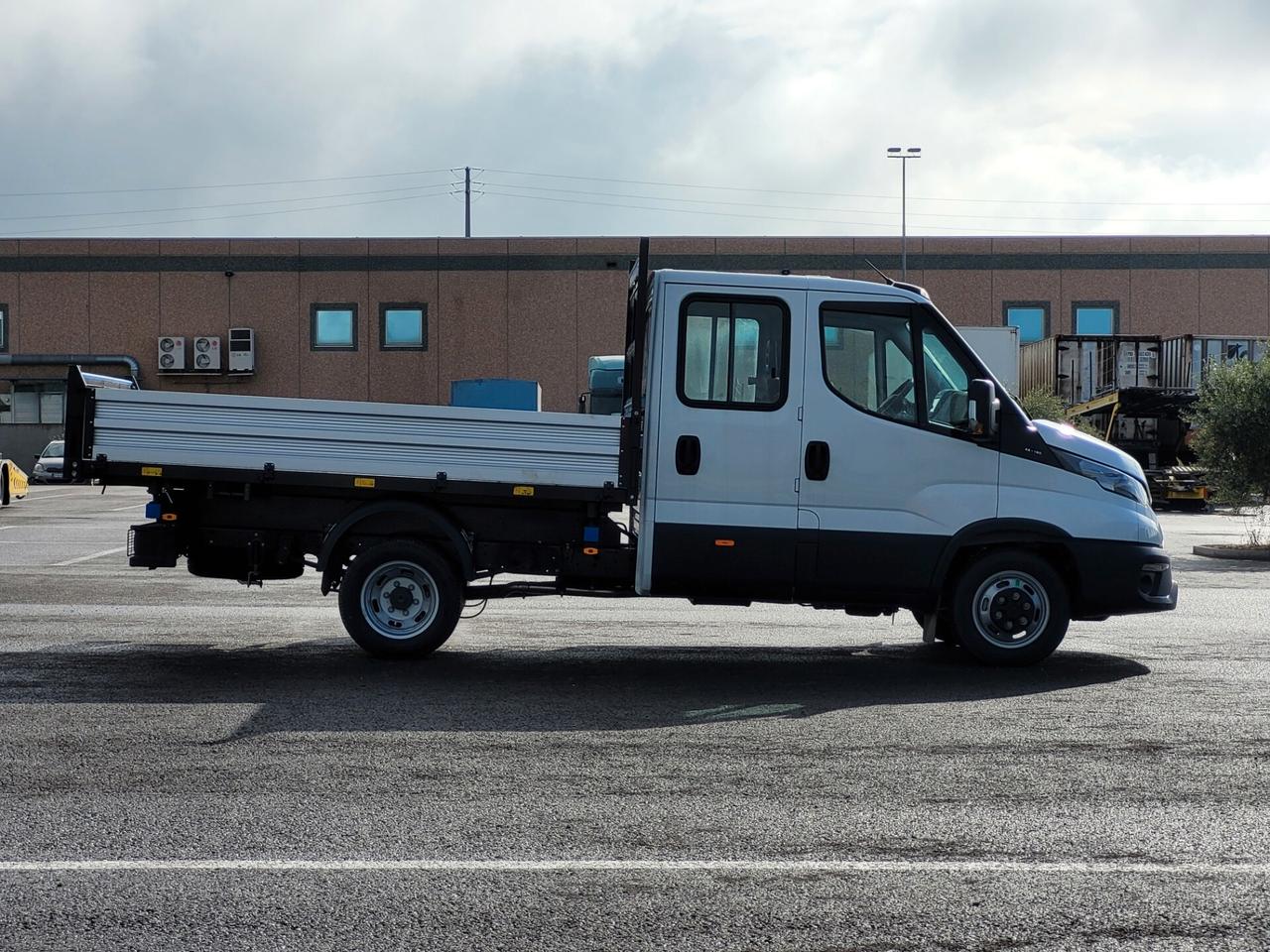 IVECO DAILY 35C16 DOPPIA CABINA RIBALTABILE TRILATERALE NUOVO