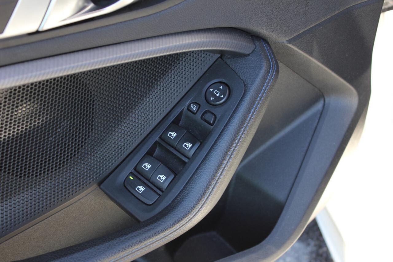 BMW 118D MSPORT AUTO PINZE FRENI BREMBO CERCHI DA 19''