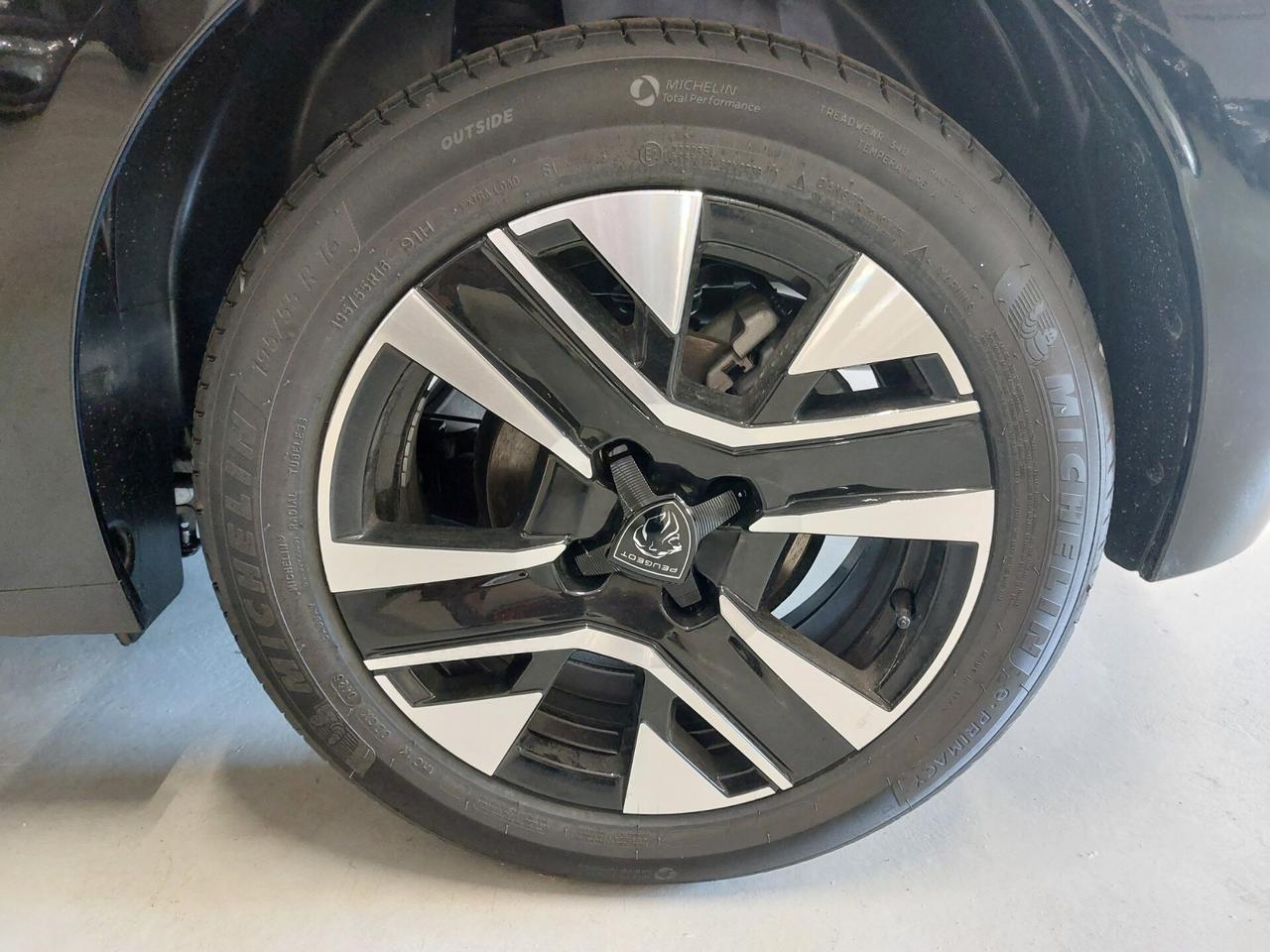 PEUGEOT 208 2ª serie 208 Hybrid 110 e-DCS6 5 p...