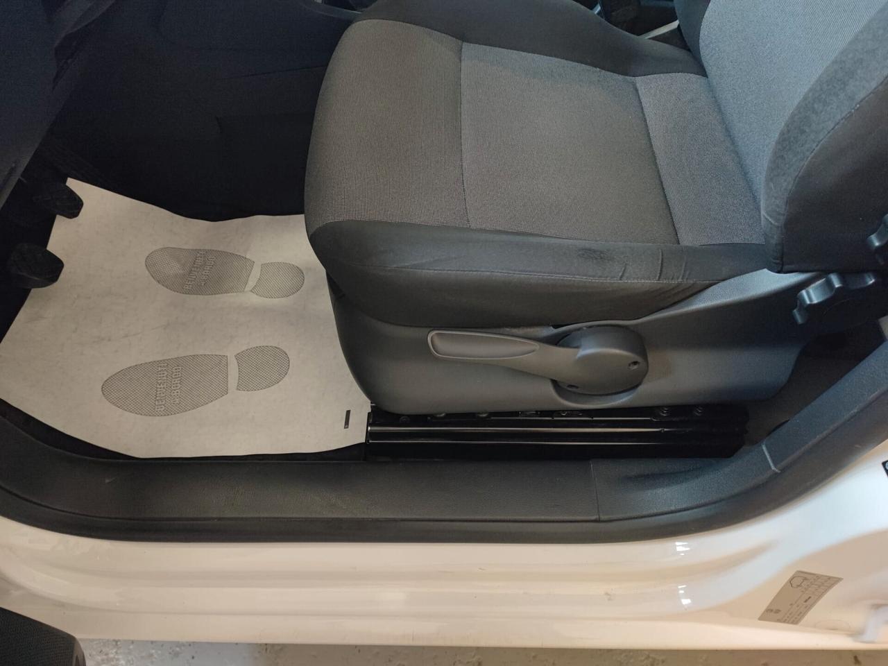 Volkswagen Caddy Van 2.0 tdi 102 cv cargo