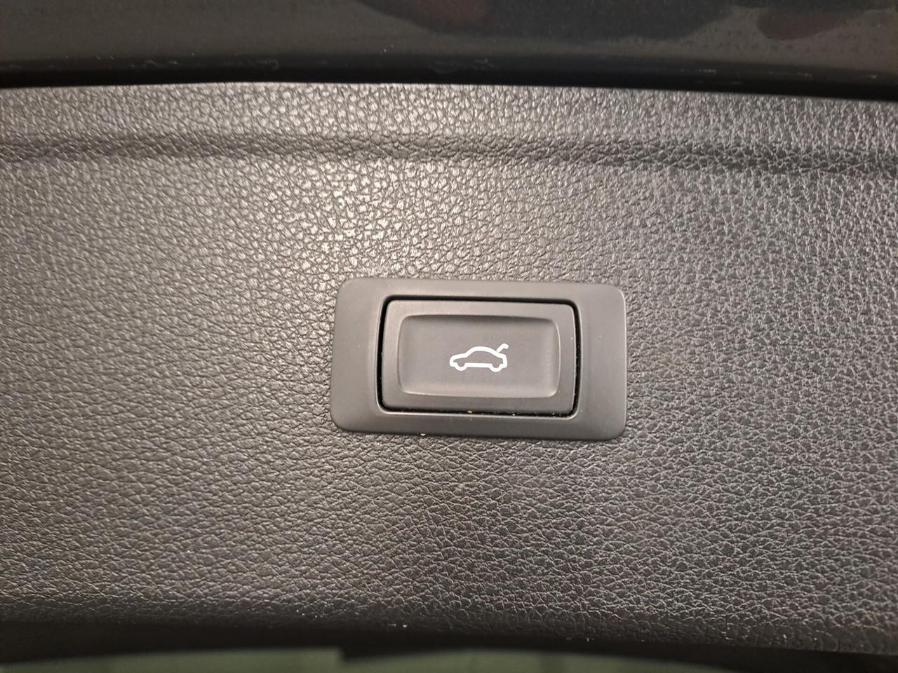 Audi Q5 40 TDI quattro S tronic Business