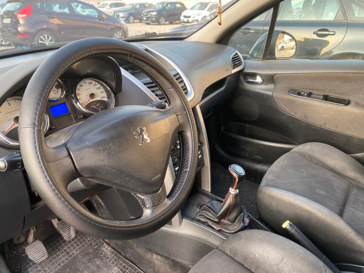 Peugeot 207 1.6 HDi 90CV 5p. XS